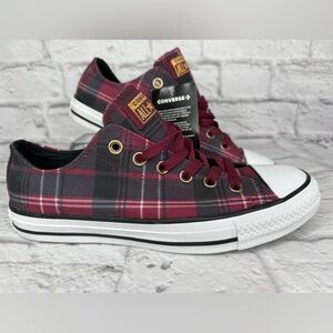 Converse All Star Women’s Plaid Burgundy and Black Sz 9 NWT